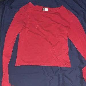 Small dark red/pink long sleeve crop top